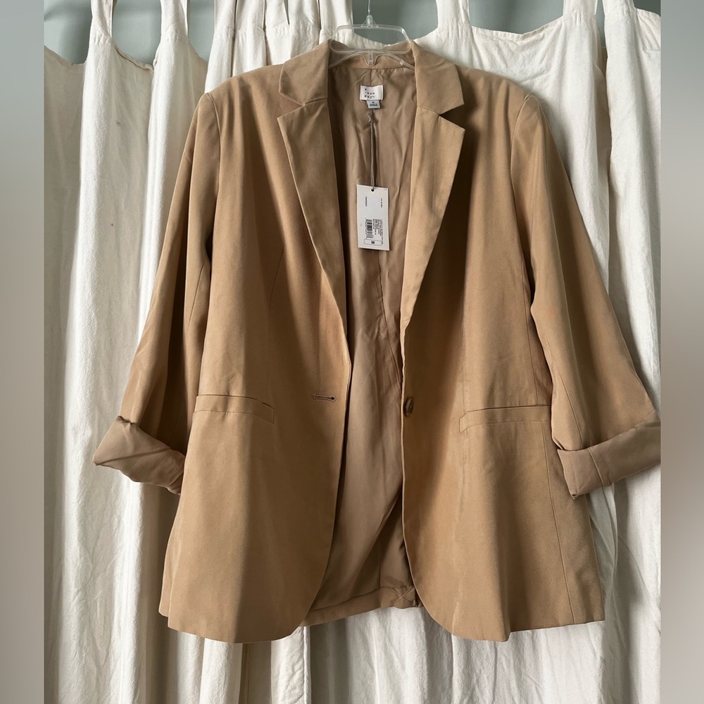 A New Day oversized tan blazer